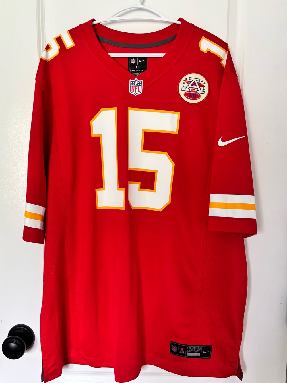 Nike Kansas City Chiefs Patrick Mahomes #15 Red and White Jersey